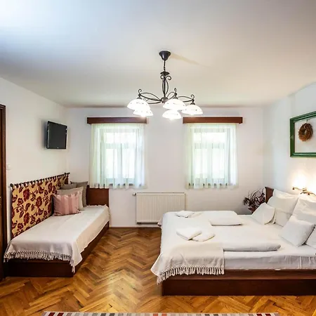 Oszter-ház * Kekkut